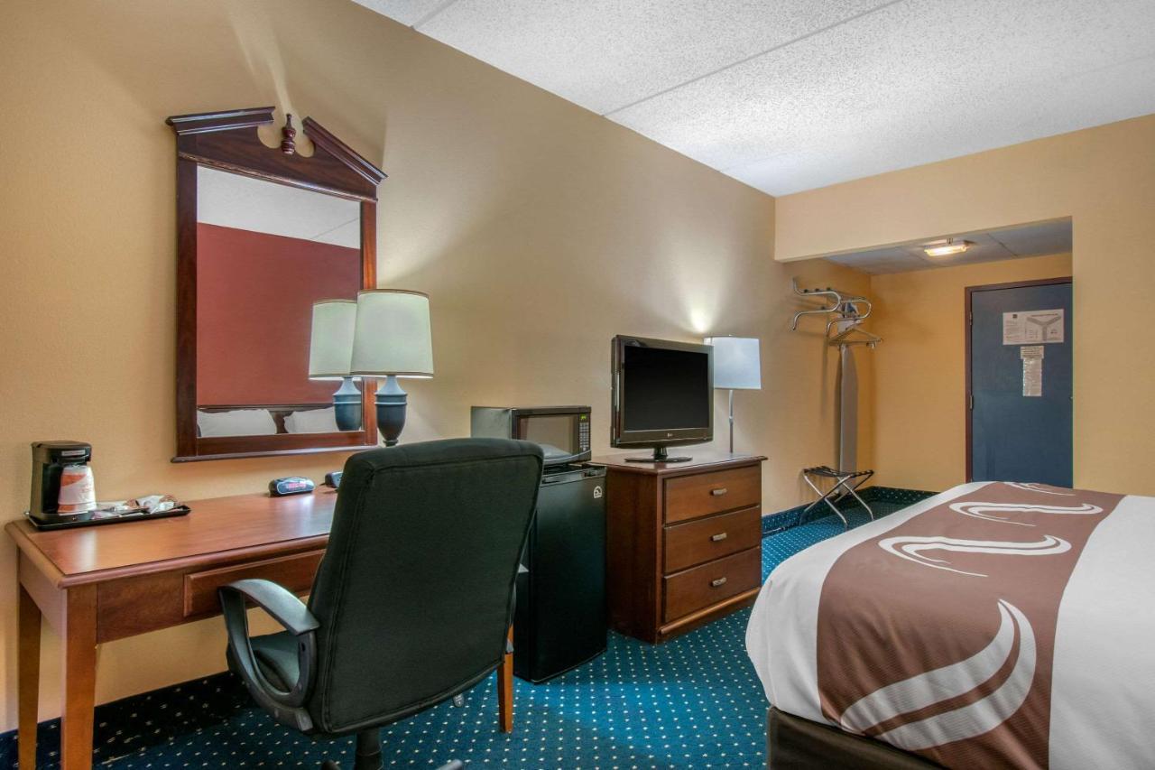 Quality Inn Carlisle Pa Buitenkant foto